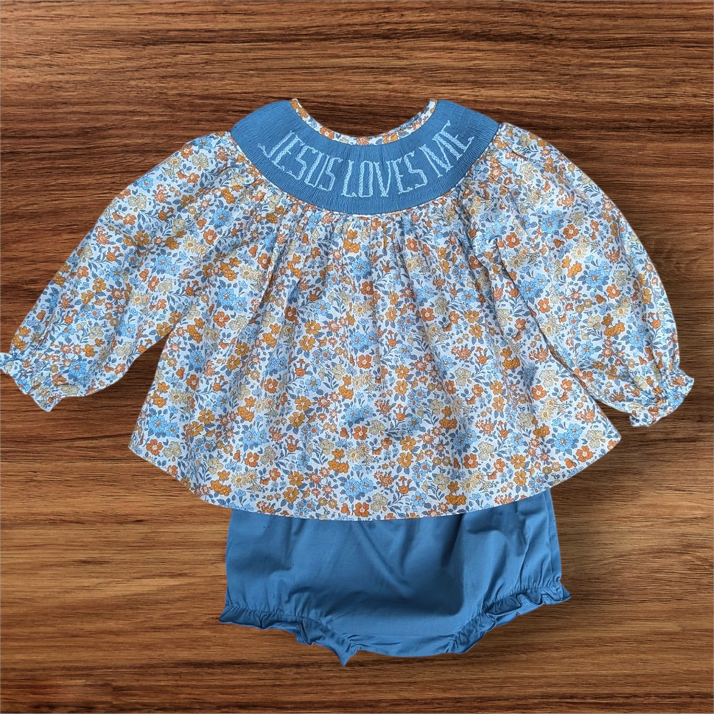 Jesus Loves Me - Bloomer Set