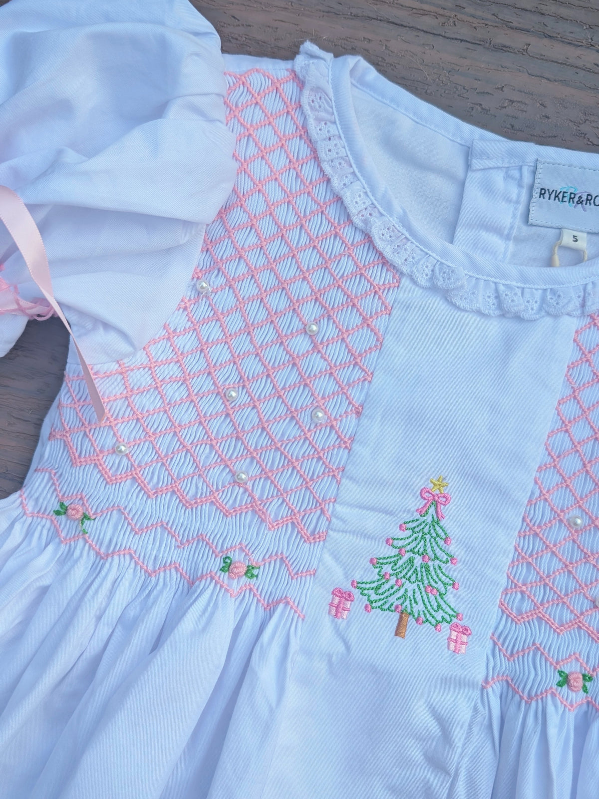 Classic Christmas Tree - Bubble